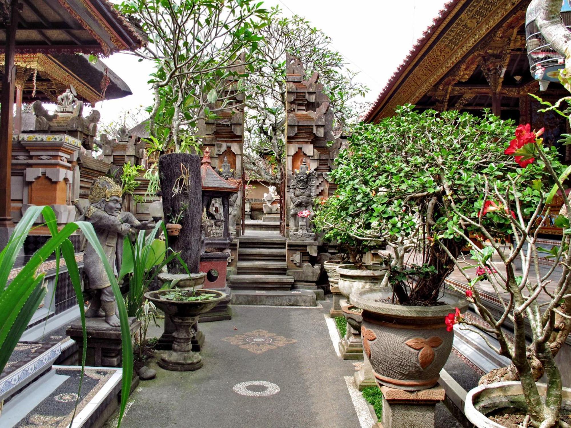 Angga Homestay Ubud Buitenkant foto